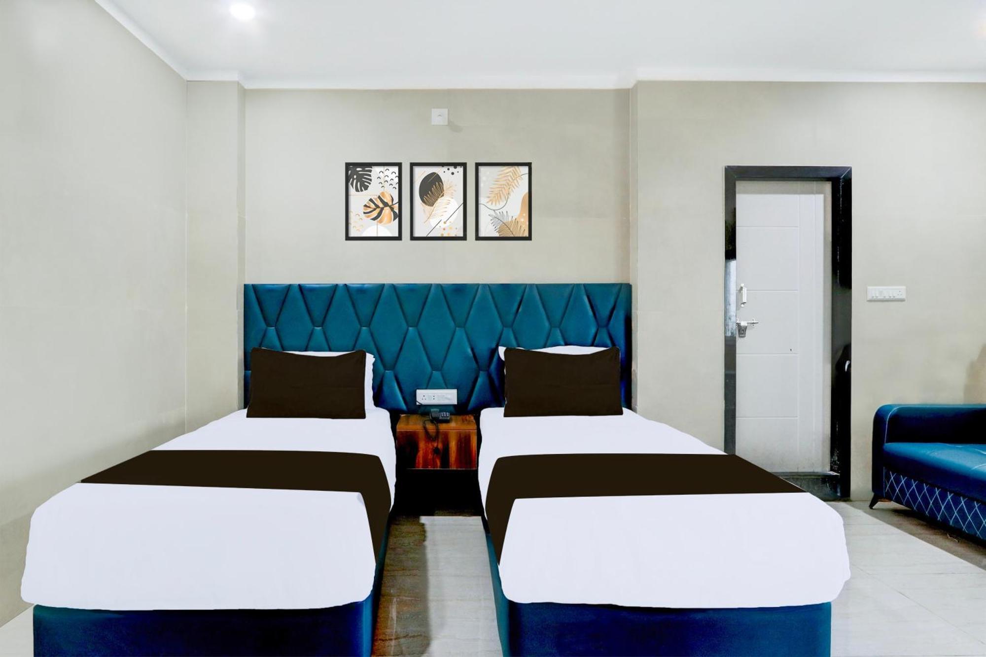 Hotel O Pr Grand Khammam Ngoại thất bức ảnh